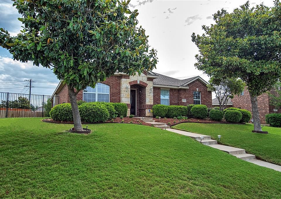 1st image of 2413 Creekdale Dr