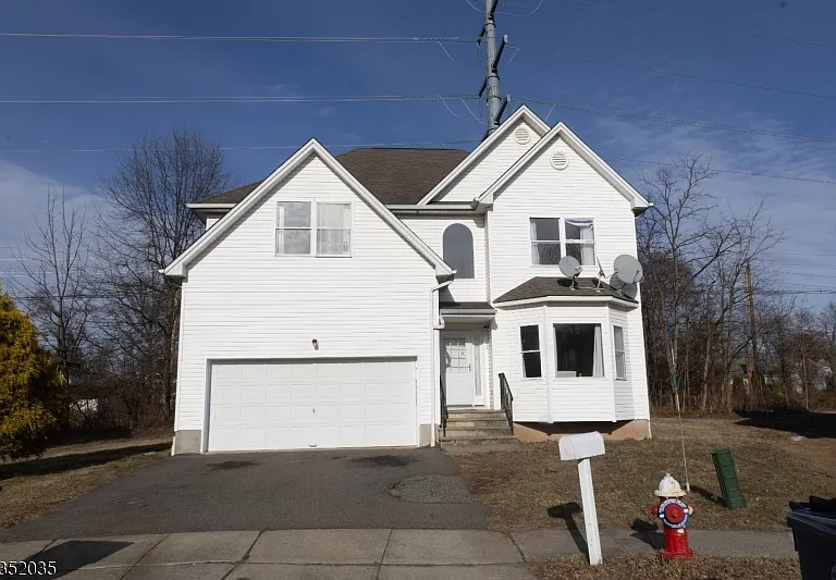 13 Cottage Way — Photo 1