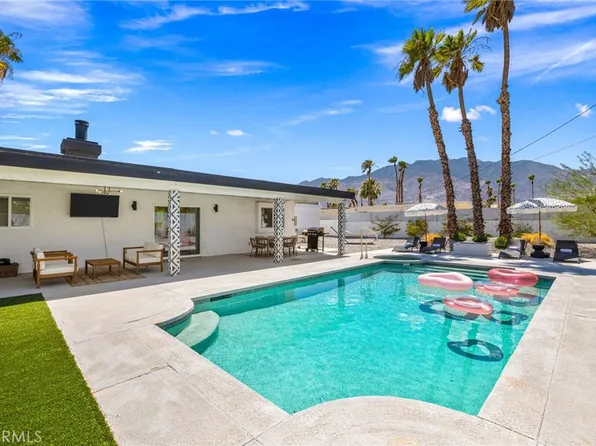 3030 E Vincentia Rd, Palm Springs, CA 92262