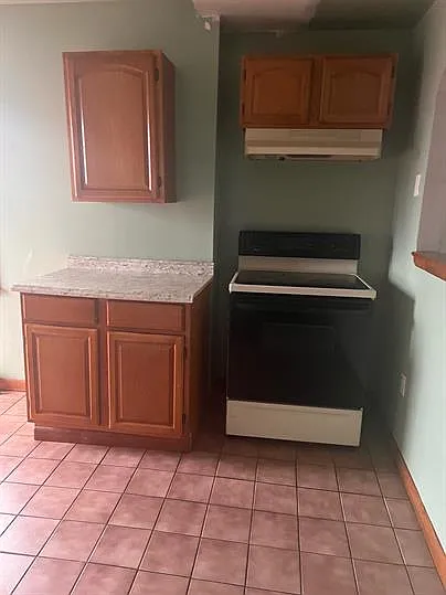 116 E Broad St #B — Photo 6