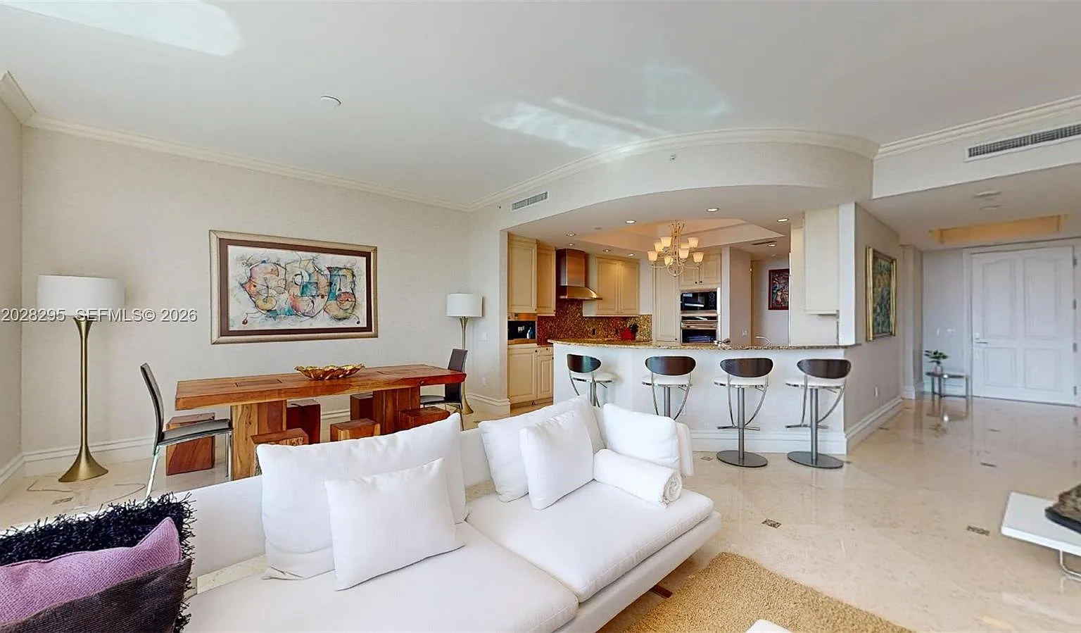 10295 Collins Ave Resdnta — Photo 4