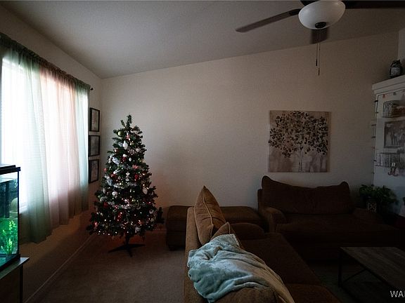 2nd image of 2348 E Jagerson Avenue