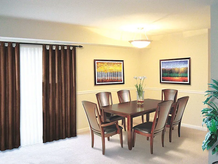 The Manor/The Manor East Apartments — Photo 3