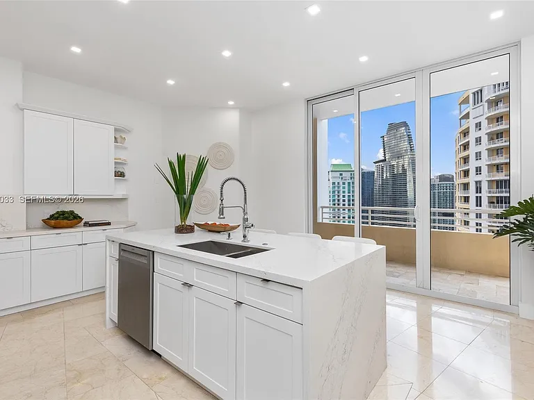 808 Brickell Key Dr #3901 — Photo 15