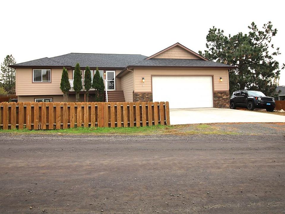 1st image of 16609 W Laurel Dr