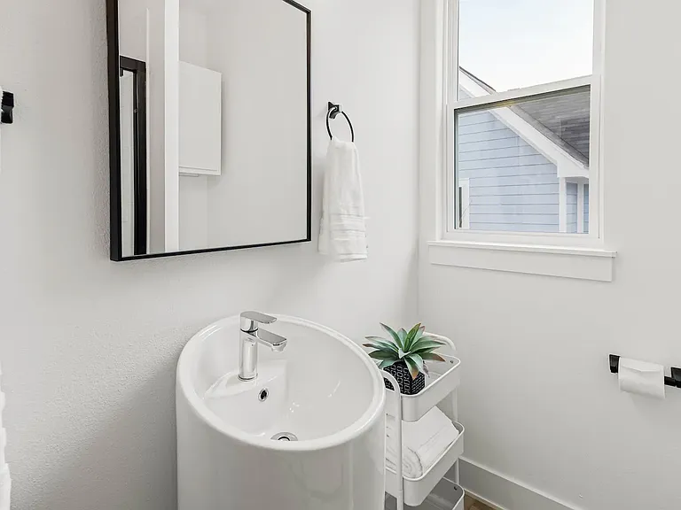 3057 W Tulsa St — Photo 16