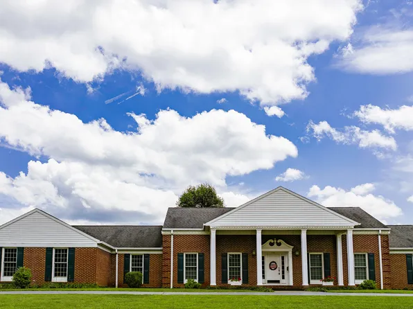 726 N Main St, Monticello, KY 42633