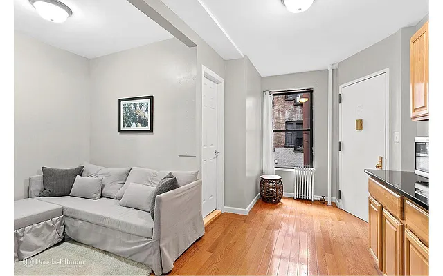 Rented by Compass | media 2