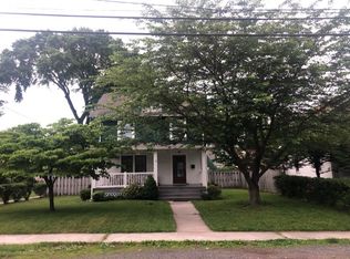 121 Pond Ave, Middlesex, NJ 08846