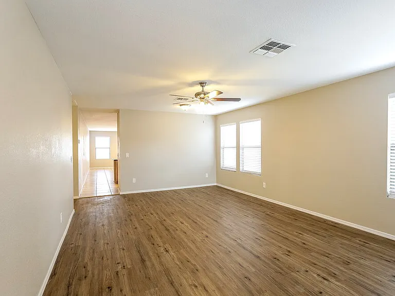 2544 W Romley Rd — Photo 4