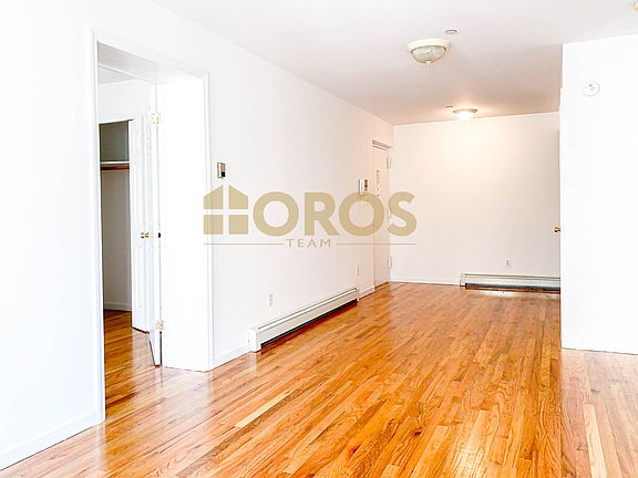 3rd image of 539 E 6th St APT 3B