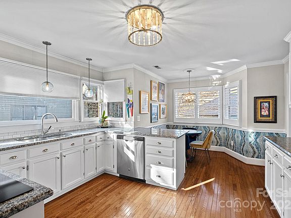 4th image of 7417 Newmans Ln