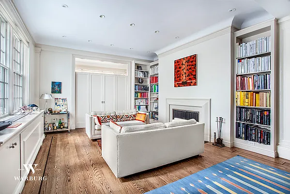 Rented by Warburg | media 27