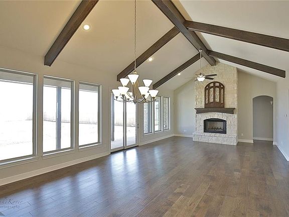 3rd image of 202 Tierra Ct
