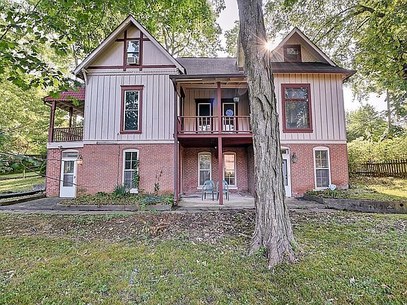 2nd image of 2221 Nowland Ave #B