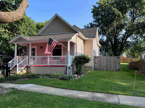 211 W Poplar St, South Whitley, IN 46787