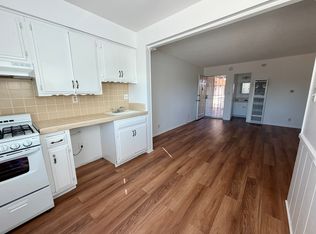 20336 Cohasset St APT 17, Winnetka, CA 91306