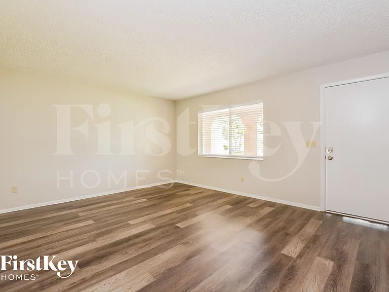 3314 Calcutta Ave — Photo 2