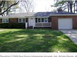 676 Green Valley Dr, Virginia Beach, VA 23462