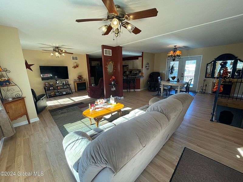 2nd image of 2 Carroll Street