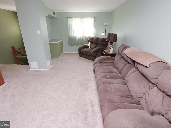 4th image of 12159 Aster Rd