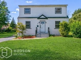 840 Beach Rd, Cheektowaga, NY 14225