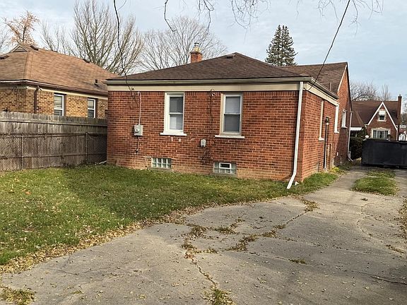 3rd image of 14129 Piedmont St
