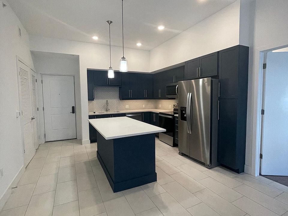 1st image of 8175 NW 104th Ave #305