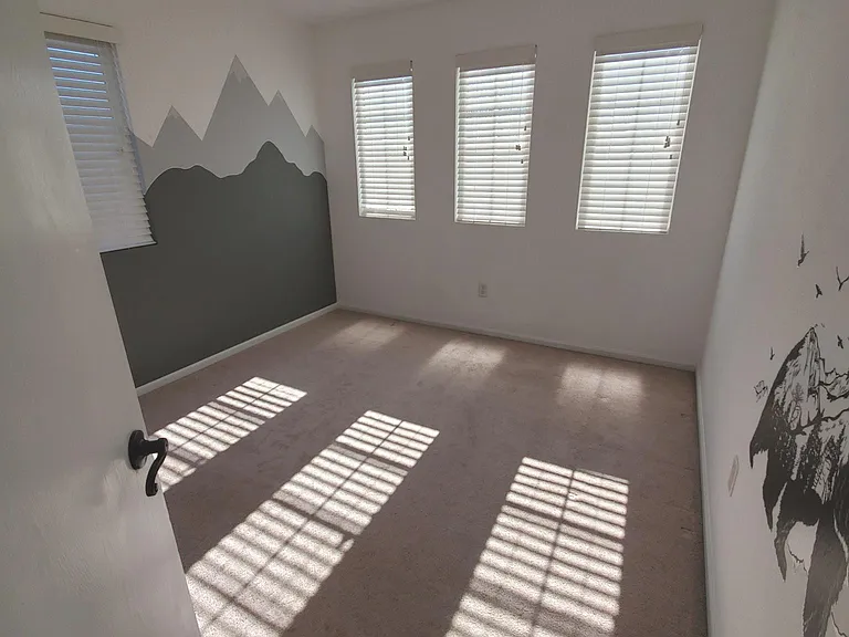 19443 E 59th Ave — Photo 17