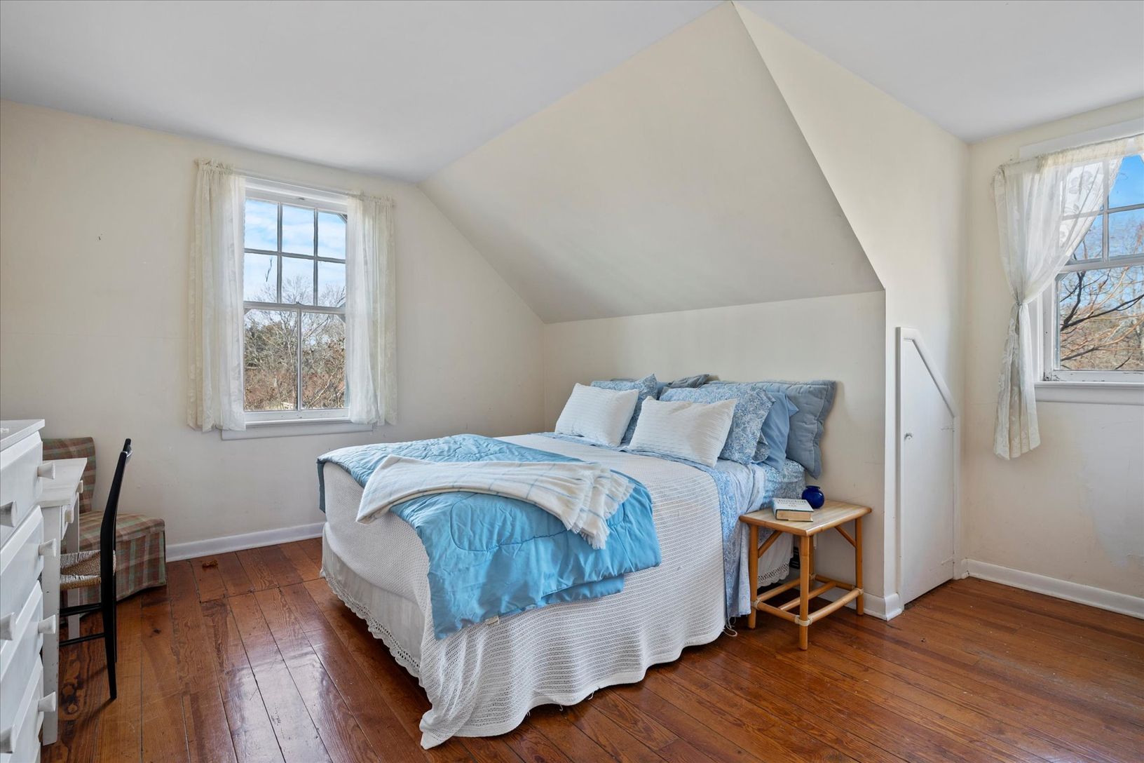  Guest Apartment Bedroom 