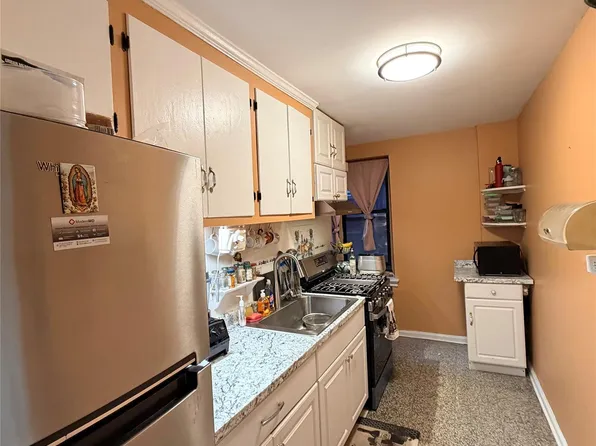 34-40 78th St #1E, Jackson Heights, NY 11372