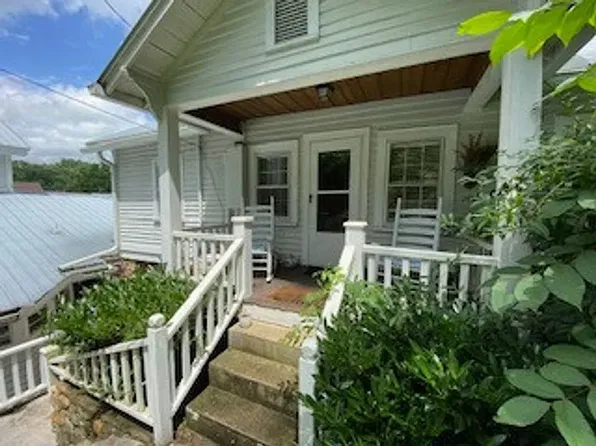 121 Jackson St, Sylva, NC 28779