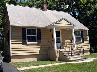 10 Utica Dr, Worcester, MA 01603