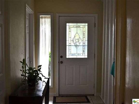 2nd image of 211 Petunia Cir