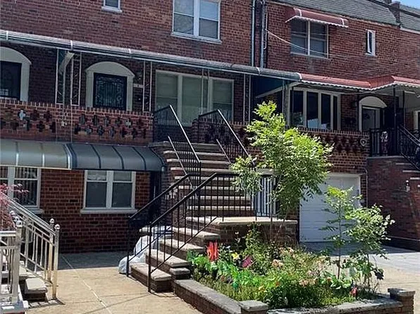 8 Stryker Ct, Brooklyn, NY 11223