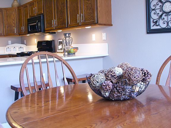 5th image of 9176 N Winery Ave