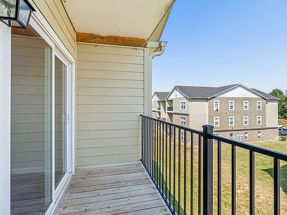 5th image of 100 Dry Brook Rd #2322