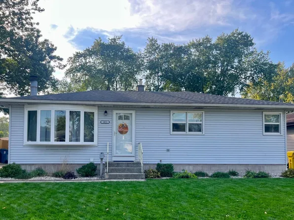 1032 N Dwiggins Ave, Griffith, IN 46319