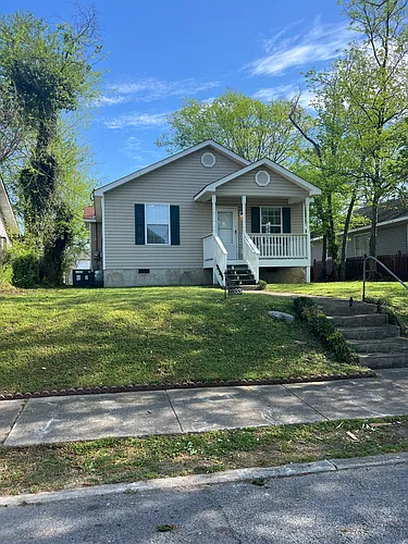 2203 Bennett Ave Photo 1