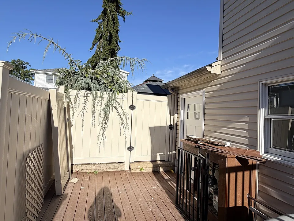 615 Yetman Ave #1
