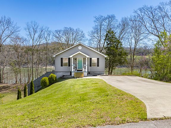 2nd image of 364 Twin Rivers Dr