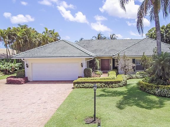 4th image of 4576 S Lake Drive