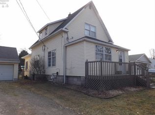 122 Midvale Ave, Clyde, OH 43410