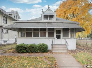 926 17th St, Rock Island, IL