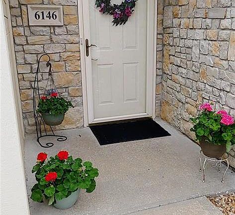 3rd image of 6146 NE Kensington Dr
