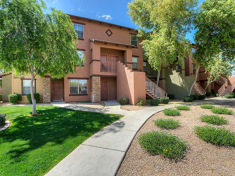 San Angelin Apartments — Photo 8