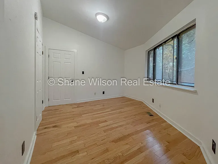 720 Midland Pike — Photo 12