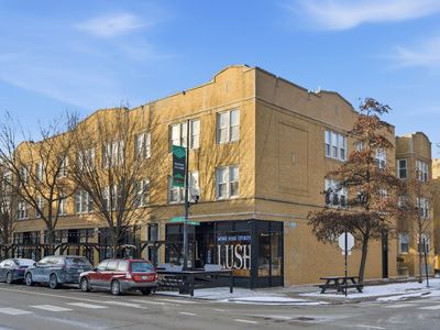 2234 W Roscoe St #3, Chicago, IL, 60618
