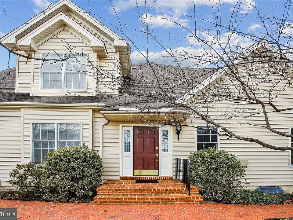 22902 N Brown Sq, Ashburn, VA 20148 | Zillow