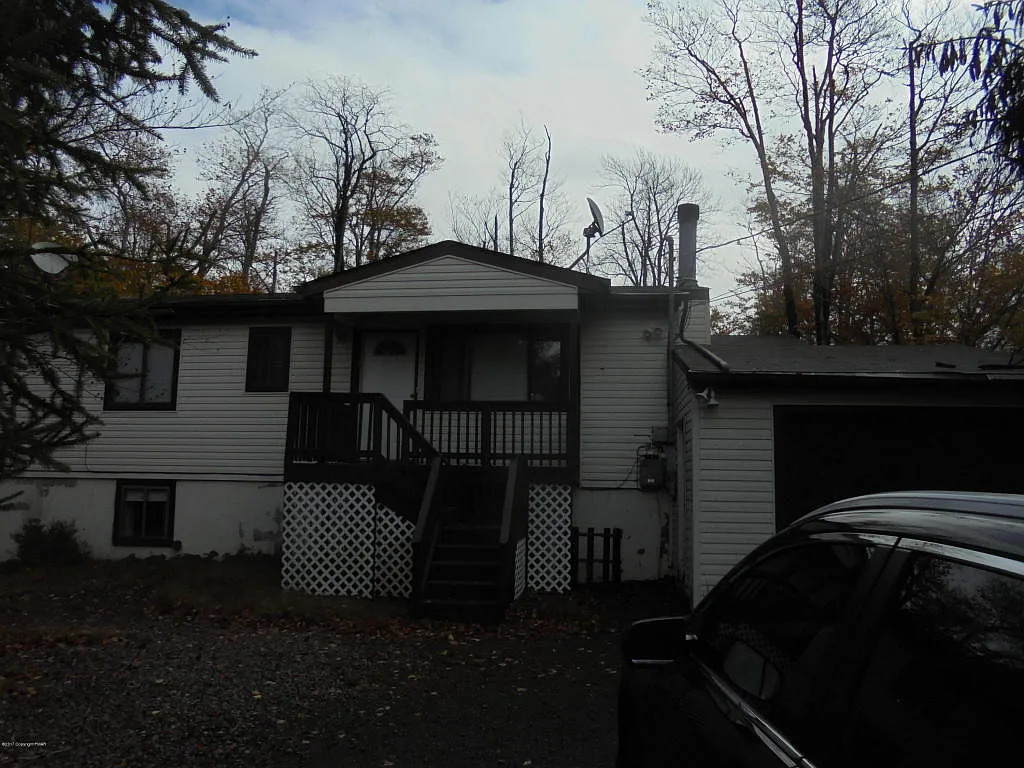 1122 Knollwood Dr photo 1